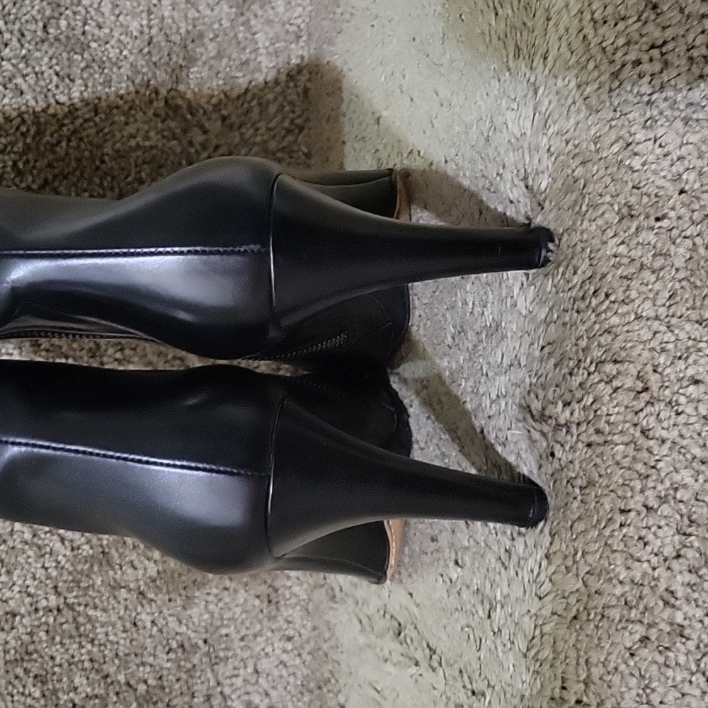 Bally Black Heeled Boots - Picture 6 of 16